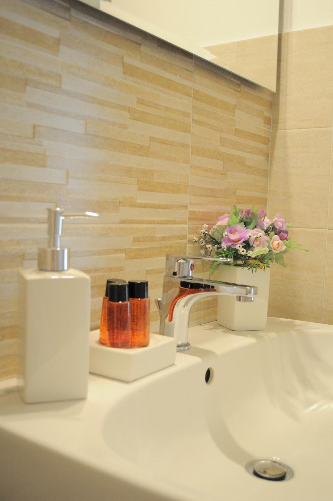 B&B Corte Regina Esther Вельє Номер фото